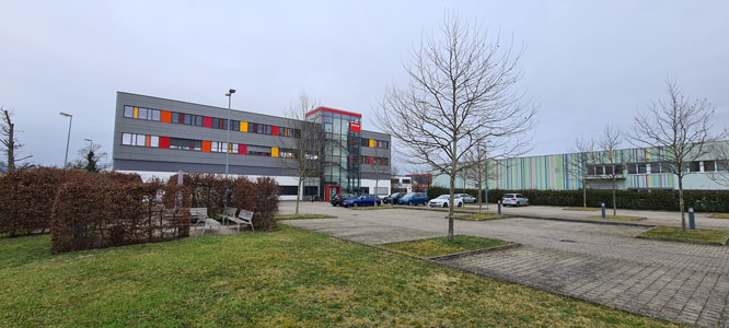 Anbau Bürogebäude mit Kantine, Karlsruhe-Hagsfeld || Konzeptstudie